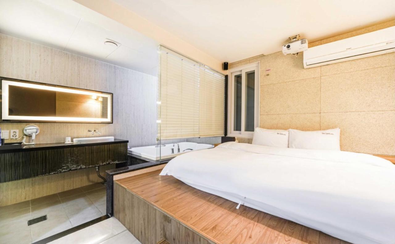 Haeundae Gary Cooper Hotel Ciudad Metropolitana de Ciudad Metropolitana de Busan Exterior foto